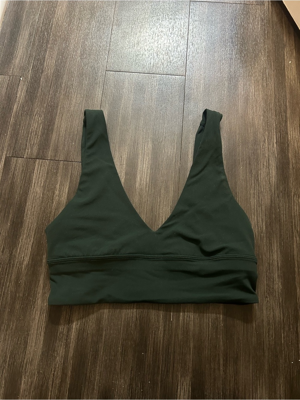 dark green lululemon v-cut sports bra